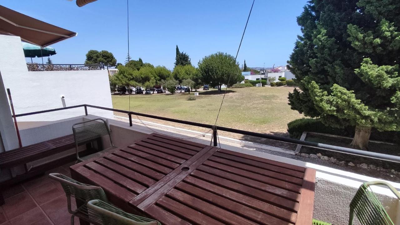 01 Sra Da Rocha Com Piscina E Ac - Casas & Papeis Apartment Armacao de Pera Ngoại thất bức ảnh